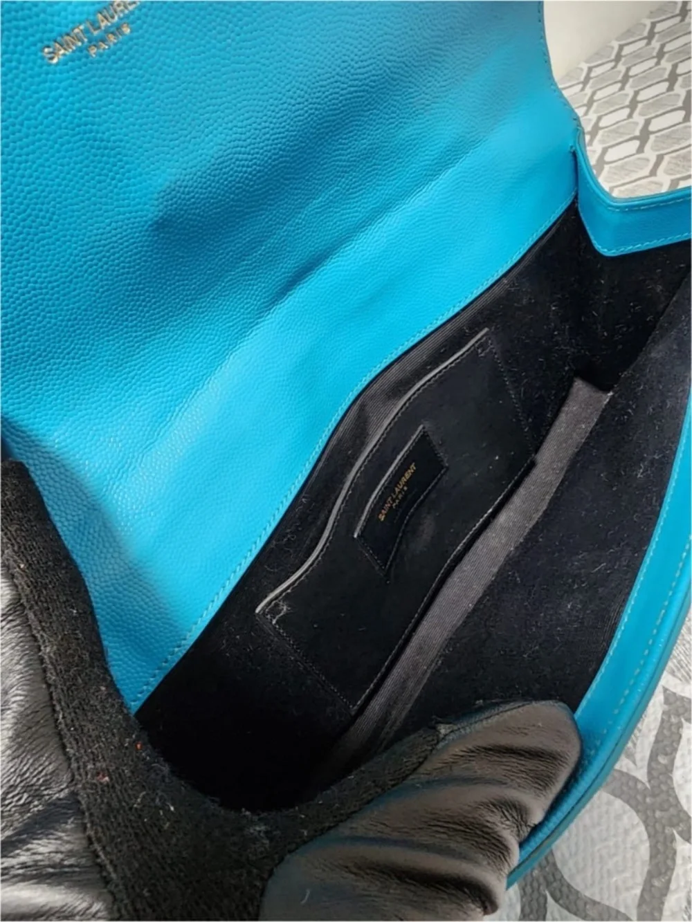 Authentic YVES SAINT LAURENT Caviar Leather Cassandre Clutch Bag turquoise - Picture 5 of 15